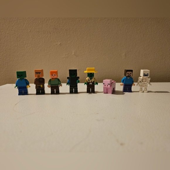 Minecraft Minifigures Set of 8 - Picture 1 of 5